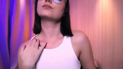 Snapshot of too_beautiful chatting on 3, 12, 2025 Elizabeth online show from 3, 12, 2025