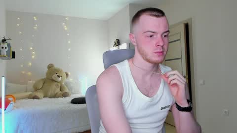 toohornyserj online show from 17, 12, 2024