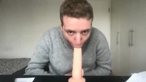 Max online show from 4, 2, 2026