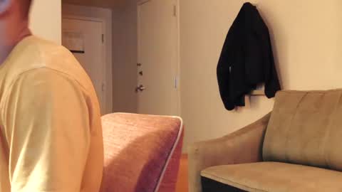 Snapshot of toomuchsmoke chatting on 6, 12, 2024 toomuchsmoke online show from 6, 12, 2024