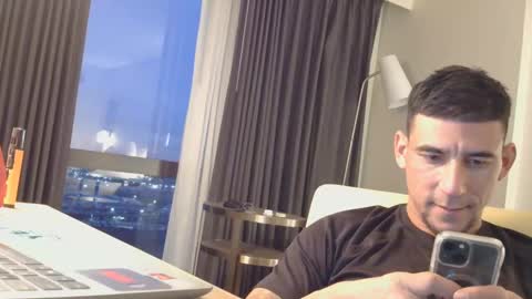 Snapshot of toomuchsmoke chatting on 12, 12, 2024 toomuchsmoke online show from 12, 12, 2024