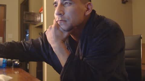 Snapshot of toomuchsmoke chatting on 31, 12, 2024 toomuchsmoke online show from 31, 12, 2024