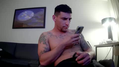 Snapshot of toomuchsmoke chatting on 19, 2, 2025 toomuchsmoke online show from 19, 2, 2025