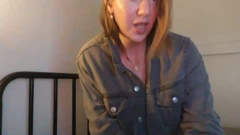 Snapshot of topsywilde chatting on 22, 6, 2026 Topsy online show from 22, 6, 2026