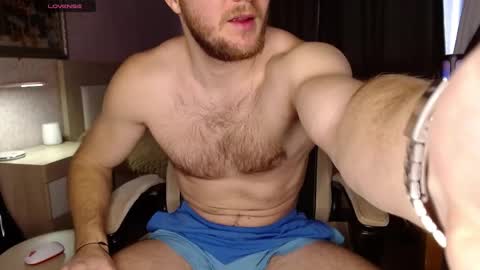 Snapshot of toress1 chatting on 3, 5, 2026 Glebaty online show from 3, 5, 2026