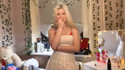 Lina online show from 29, 11, 2025