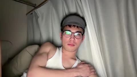 Snapshot of toshikaro0 chatting on 16, 2, 2025 Karo online show from 16, 2, 2025