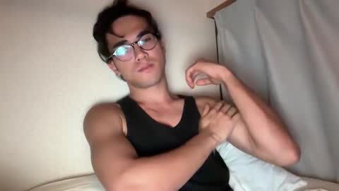 Snapshot of toshikaro0 chatting on 14, 9, 2025 Karo online show from 14, 9, 2025