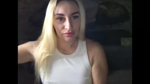 tosyna07555 online show from 8, 12, 2024