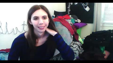 Luna online show from 28, 2, 2026