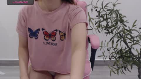 Angelina online show from 10, 9, 2025