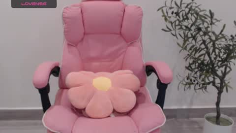 Angelina online show from 3, 10, 2025