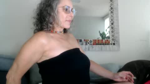 TotyPink online show from 17, 6, 2026