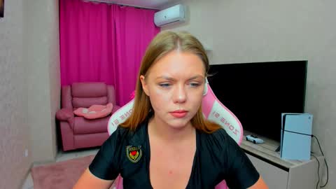 Snapshot of touch_the_heart chatting on 22, 2, 2026 Touch The Heart online show from 22, 2, 2026