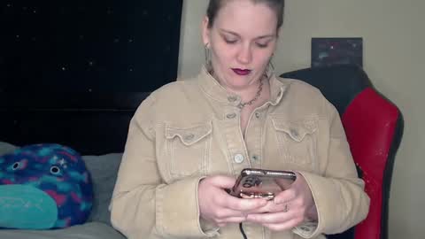 Lilly Miss Mistress Goddess Maam Queen Boss online show from 20, 1, 2025