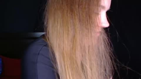 Snapshot of toxiclilly chatting on 26, 4, 2026 Lilly Miss Mistress Goddess Maam Queen Boss online show from 26, 4, 2026