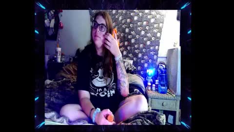 Toxiclove1311 online show from 4, 11, 2025