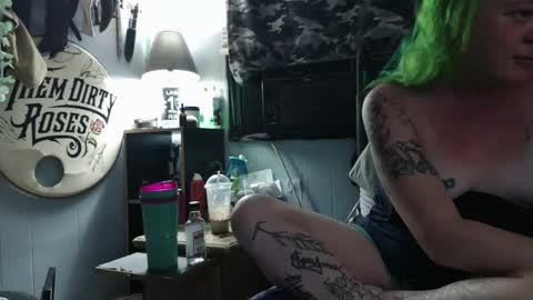 ToxicTemptress420 online show from 16, 1, 2026