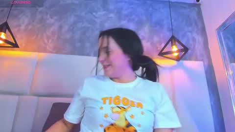 Tracy Wright online show from 5, 7, 2026