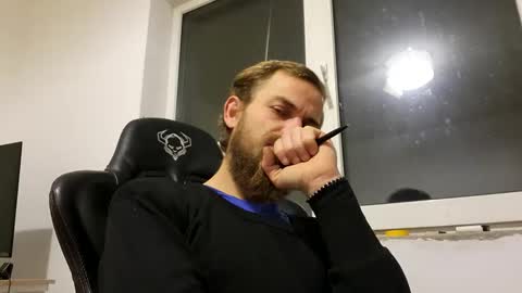 Snapshot of tralalabala chatting on 23, 11, 2025 Tralalabala online show from 23, 11, 2025