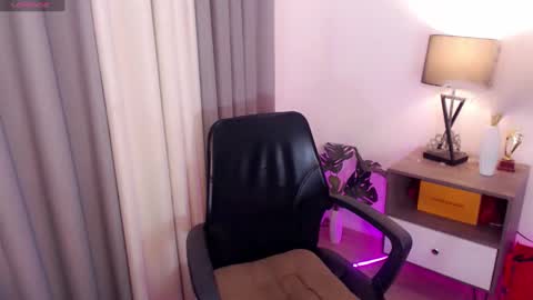 Selena the real cummer online show from 8, 12, 2024
