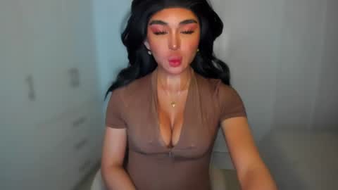 ALMIGHTY GODDESS VALENTINA online show from 9, 1, 2025