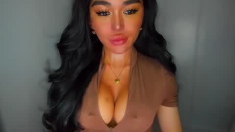 ALMIGHTY GODDESS VALENTINA online show from 15, 1, 2025