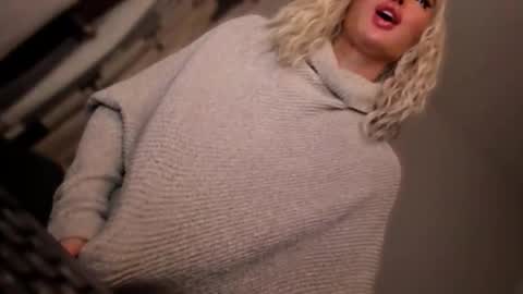 ALMIGHTY GODDESS VALENTINA online show from 22, 10, 2025