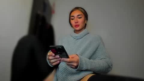Snapshot of transnextdoor_ chatting on 9, 7, 2026 ALMIGHTY GODDESS VALENTINA online show from 9, 7, 2026