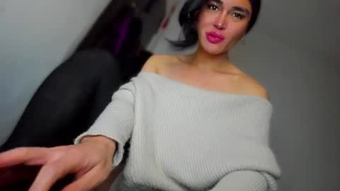 Snapshot of transnextdoor_ chatting on 28, 7, 2026 ALMIGHTY GODDESS VALENTINA online show from 28, 7, 2026