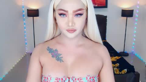 KYLIE BELLA  TS online show from 17, 7, 2026