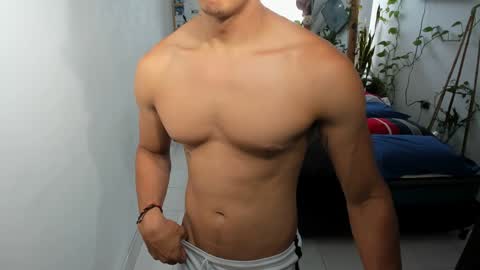 Snapshot of travis_bakerr chatting on 11, 1, 2025 travis bakerr online show from 11, 1, 2025