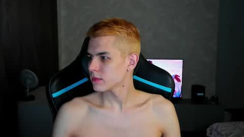 travisrivas online show from 8, 3, 2025