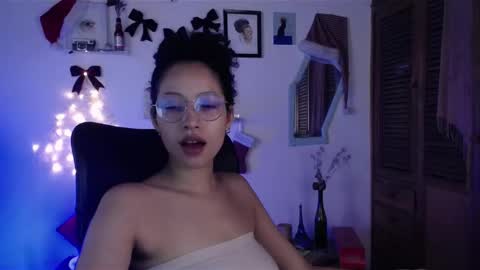 Emily online show from 26, 12, 2024