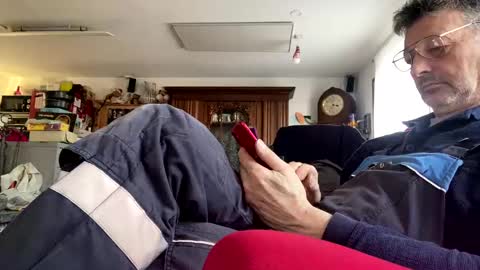 Snapshot of trebgeis1 chatting on 17, 2, 2025 trebgeis1 online show from 17, 2, 2025