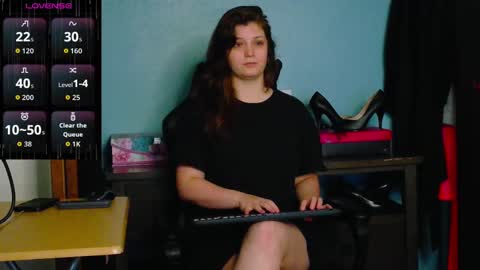 TreeJeanne online show from 5, 10, 2025