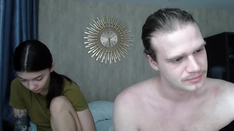 Sarah And Jon online show from 14, 12, 2024