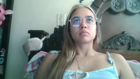 triana_bell online show from 29, 12, 2024