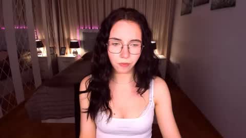 TriciaDaisy online show from 3, 7, 2026