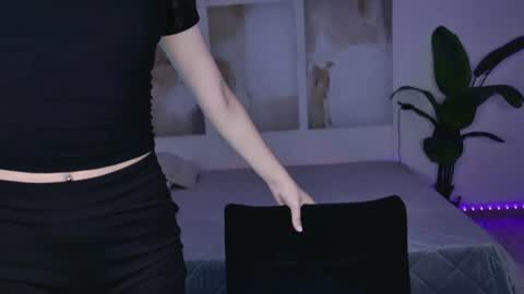 TriciaDaisy online show from 15, 7, 2026
