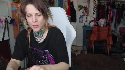 Cassie online show from 3, 2, 2025