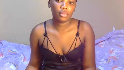 Snapshot of trina_z chatting on 28, 6, 2026 trina_z online show from 28, 6, 2026