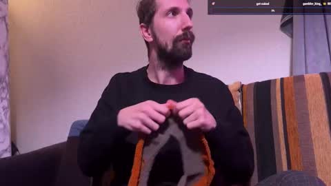 Snapshot of triplestripes chatting on 14, 9, 2025 SibSab online show from 14, 9, 2025