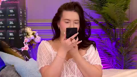 trisha_winslet online show from 21, 2, 2025