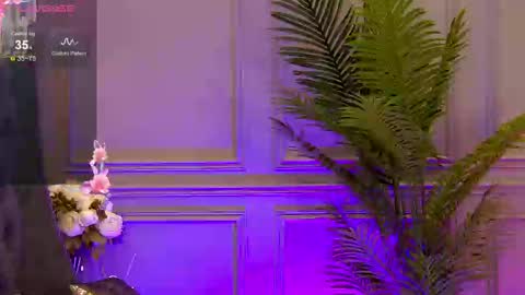 trisha_winslet online show from 21, 2, 2025