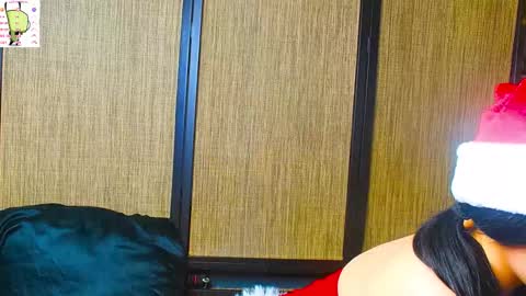 trixiedoescamcam online show from 22, 12, 2025