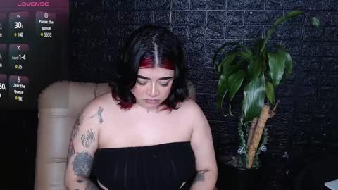 trixxiee_ online show from 17, 12, 2024