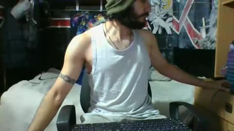 Snapshot of trizquelmen chatting on 2, 3, 2025 Andrew online show from 2, 3, 2025