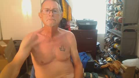 Snapshot of troffer1020 chatting on 24, 6, 2026 Troffer online show from 24, 6, 2026