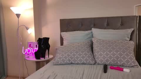 Alexandra online show from 12, 2, 2025